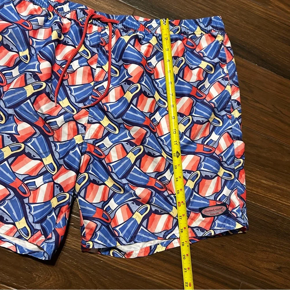 Vineyard Vines Men’s Swim Trunks‎ XXL Flippers Fins Design 6” Inseam